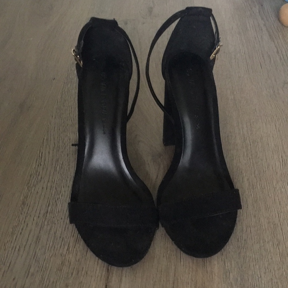Black Fashion Nova heels